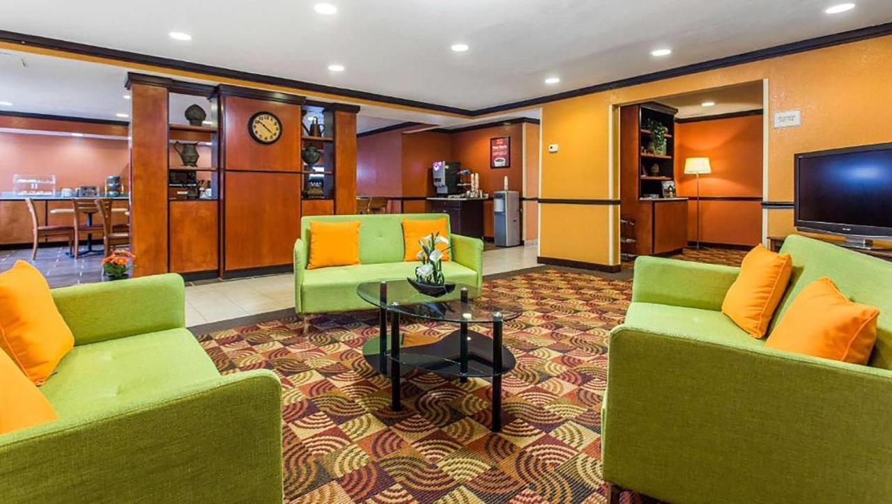 Studios & Suites 4 Less 샬럿 외부 사진