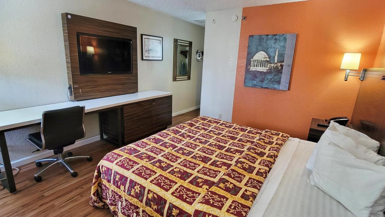 Studios & Suites 4 Less 샬럿 외부 사진