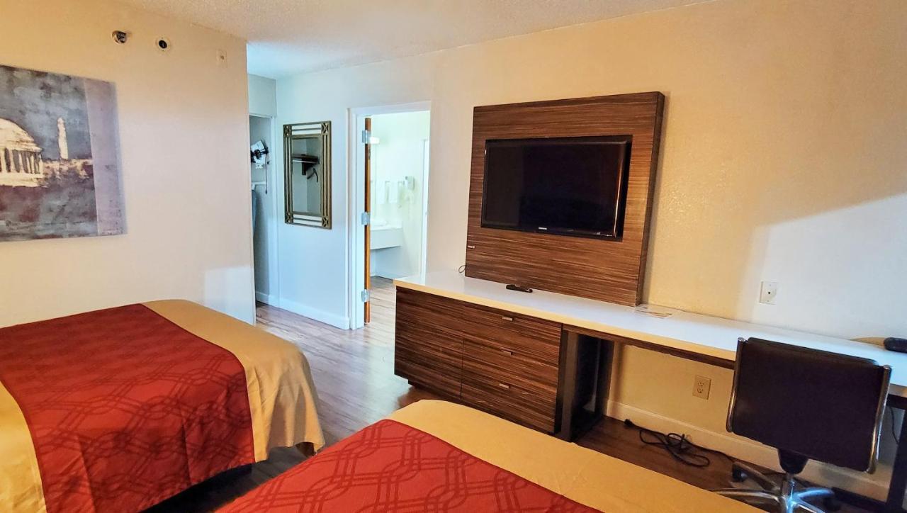 Studios & Suites 4 Less 샬럿 외부 사진