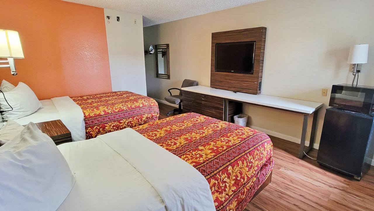 Studios & Suites 4 Less 샬럿 외부 사진